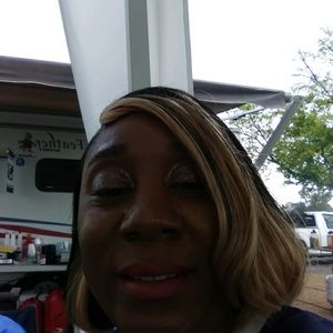 Meet your Posher, Latasha